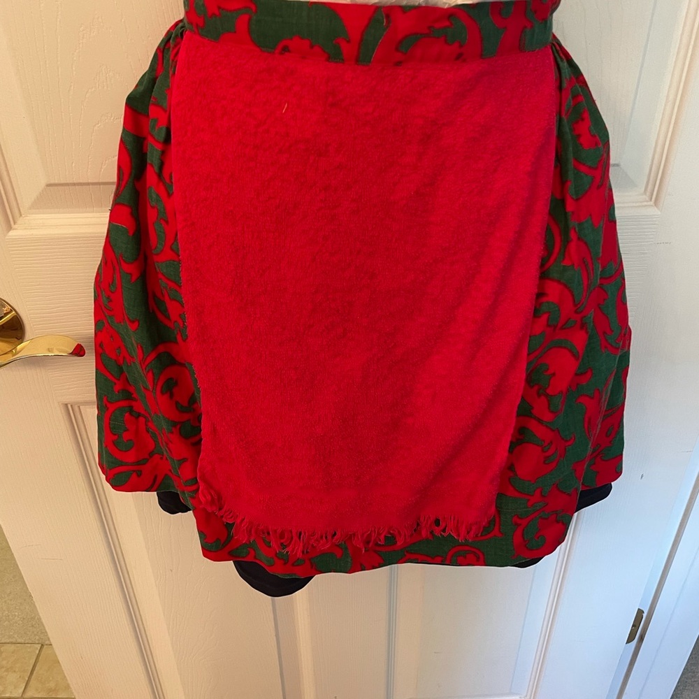 Vintage Red & Green apron